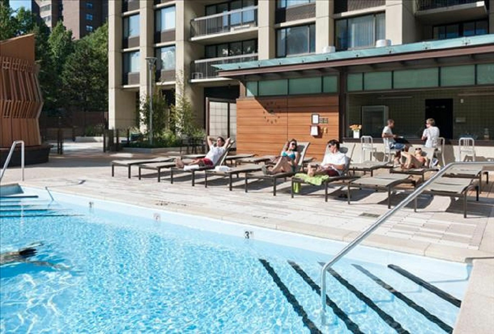 Global Luxury Suites At The Commonwealth Boston Exterior photo