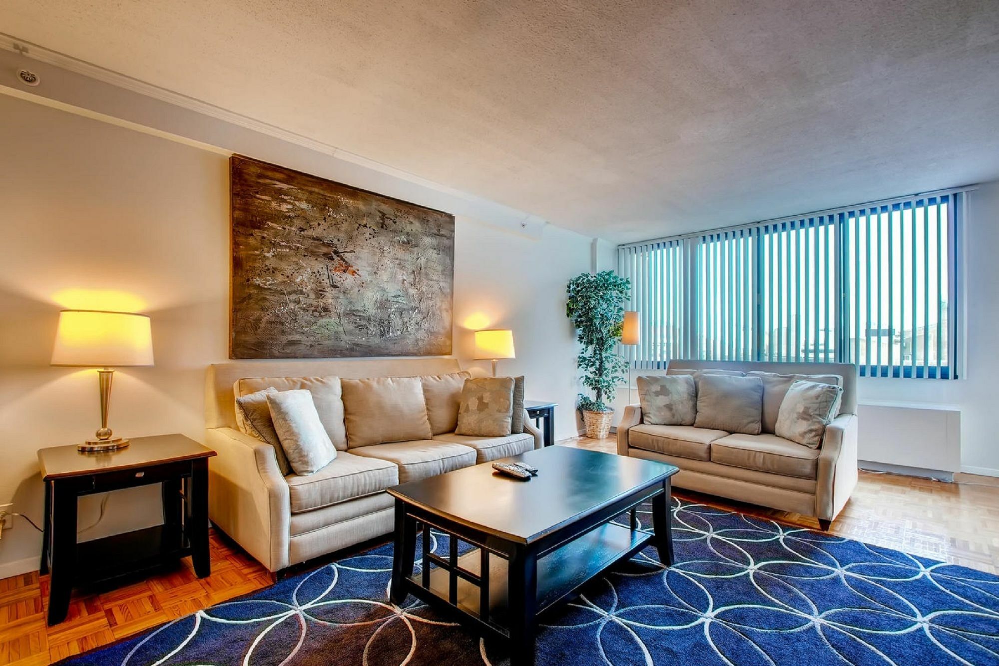 Global Luxury Suites At The Commonwealth Boston Exterior photo